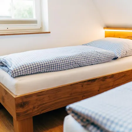 Holiday home Hof Koehne - Haus Im Glueck Rechts