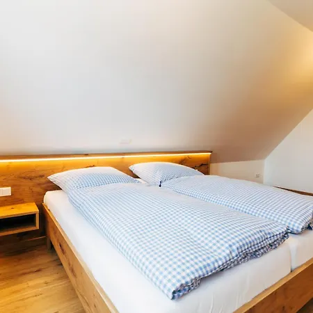 Hof Koehne - Haus Im Glueck Rechts Holiday home *
