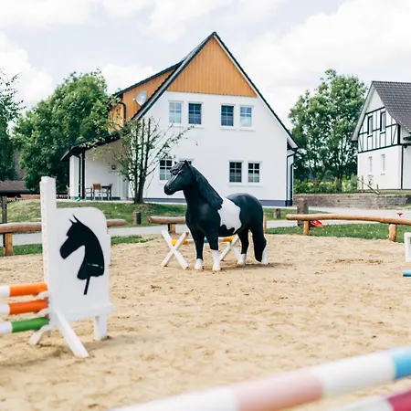 Hof Koehne - Haus Im Glueck Rechts בית נופש שמאלנברג