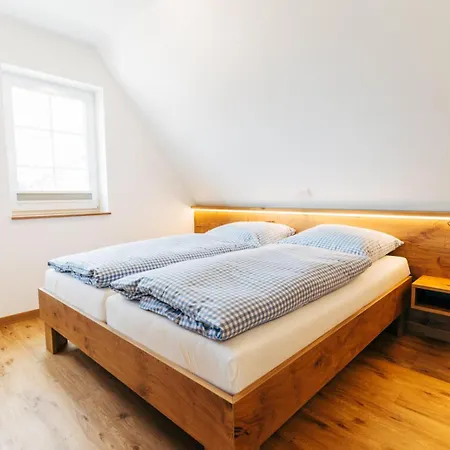 Hof Koehne - Haus Im Glueck Rechts